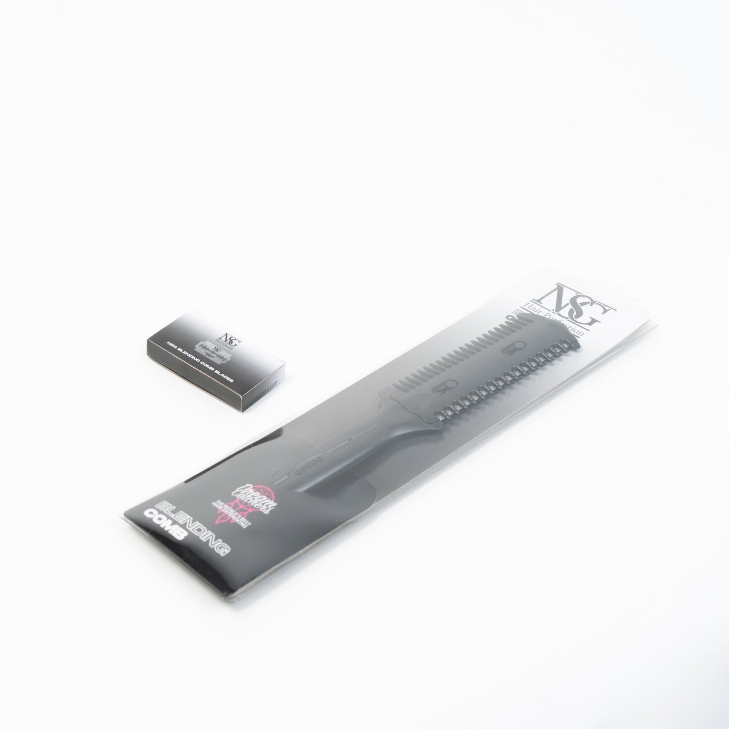 Professional grade blending comb for creating seamless haircuts