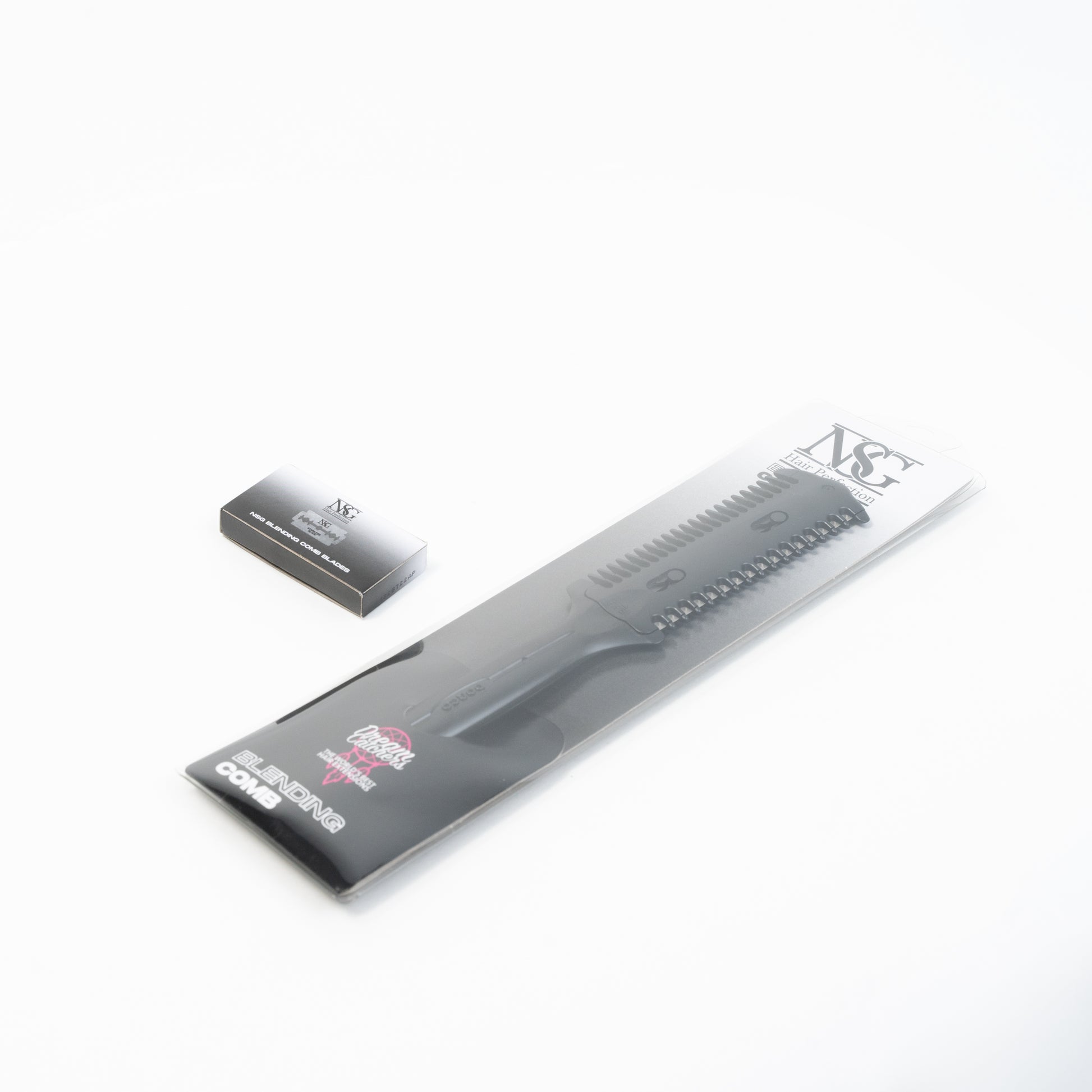 Professional grade blending comb for creating seamless haircuts